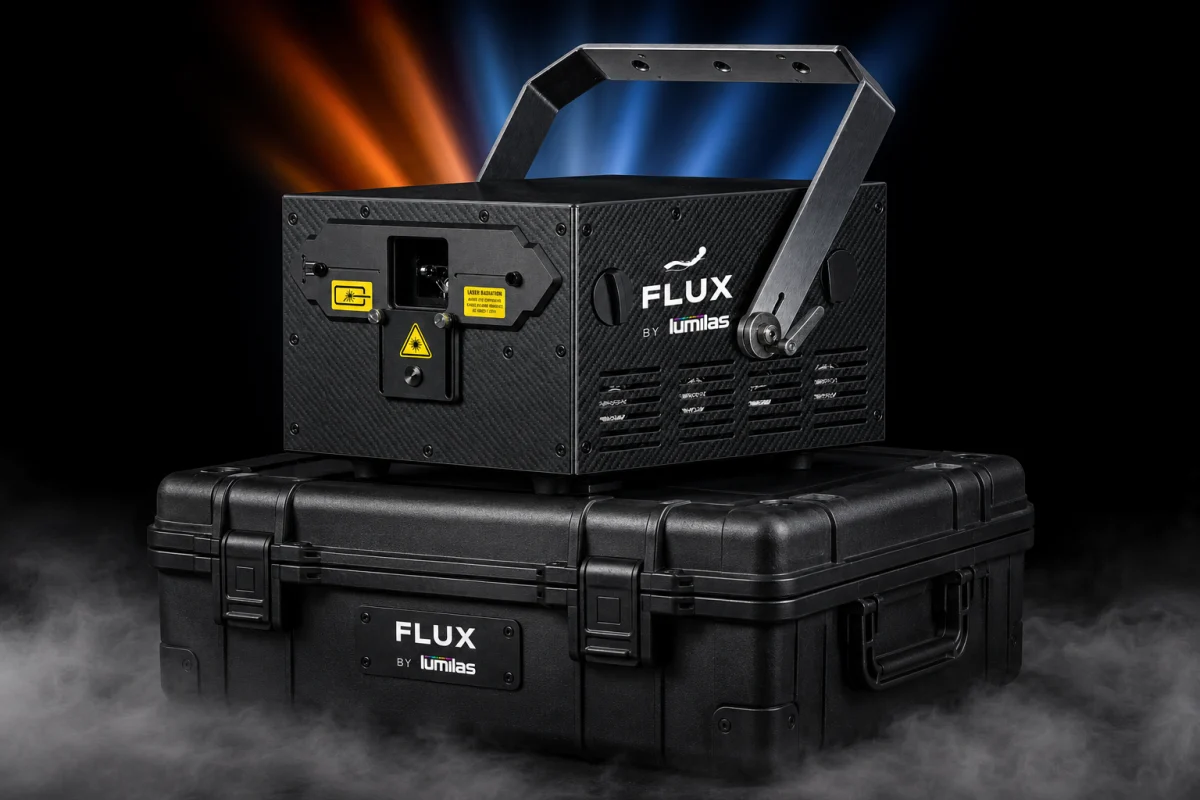 FLUX 30 / housing on a transport case with background laser scenography