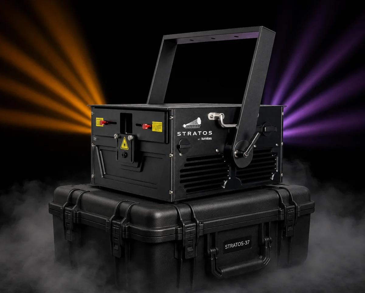 STRATOS 37 / housing on a transport case with background laser scenography
